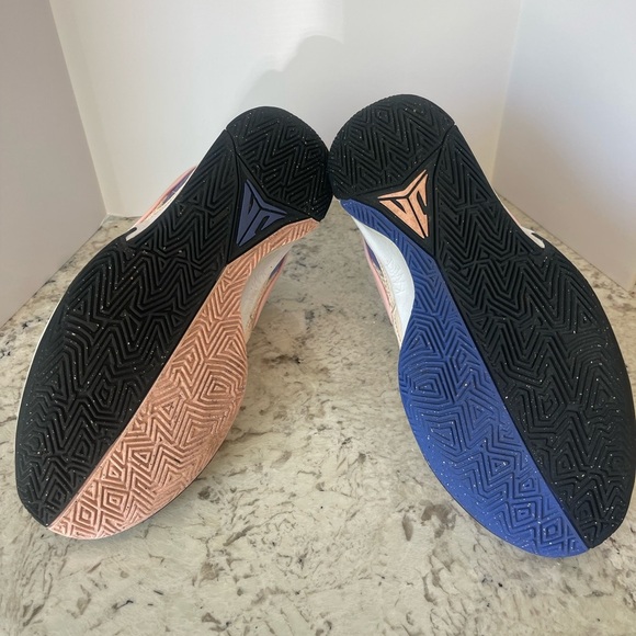 Nike Ja Morant One— used -Size 8.5 - Picture 6 of 7